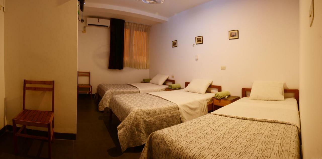 Hostal Casa Blanca 타라포토 외부 사진